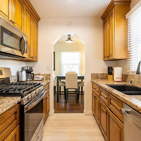 Incredible Suite Near Universal Studios Лос-Анджелес Екстер'єр фото